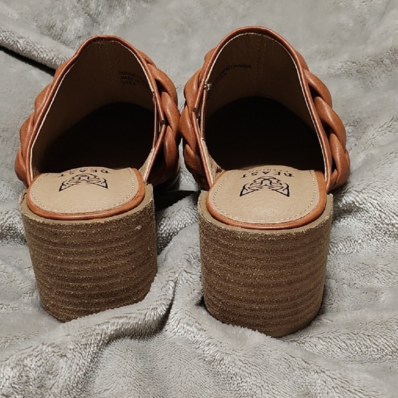 Beast Fashion Brown Mules braided pointed toe mule shoes size 6 NWOB - Picture 3 of 7